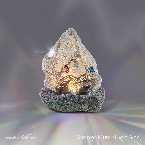 NMIXX 6th Mini Album [Strange Muse] (Light Ver.)