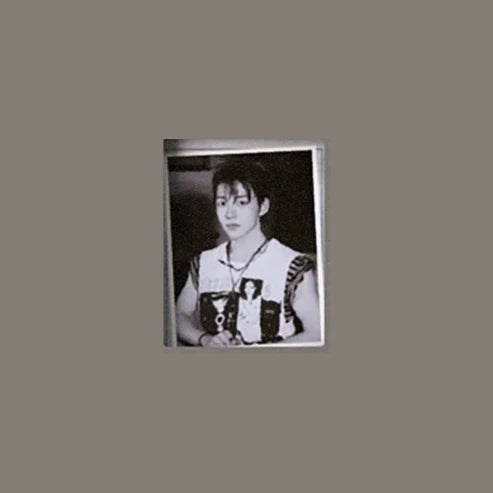 CLOSE YOUR EYES 2nd Mini Album [Snowy Summer] (ID Card Ver.) (POCAALBUM)