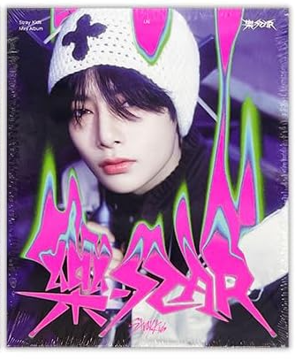 Stray Kids 8th Mini Album [樂-STAR] (POSTCARD VER.)