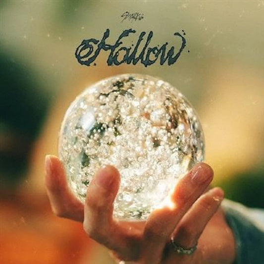 STRAY KIDS - Hollow (Standard)
